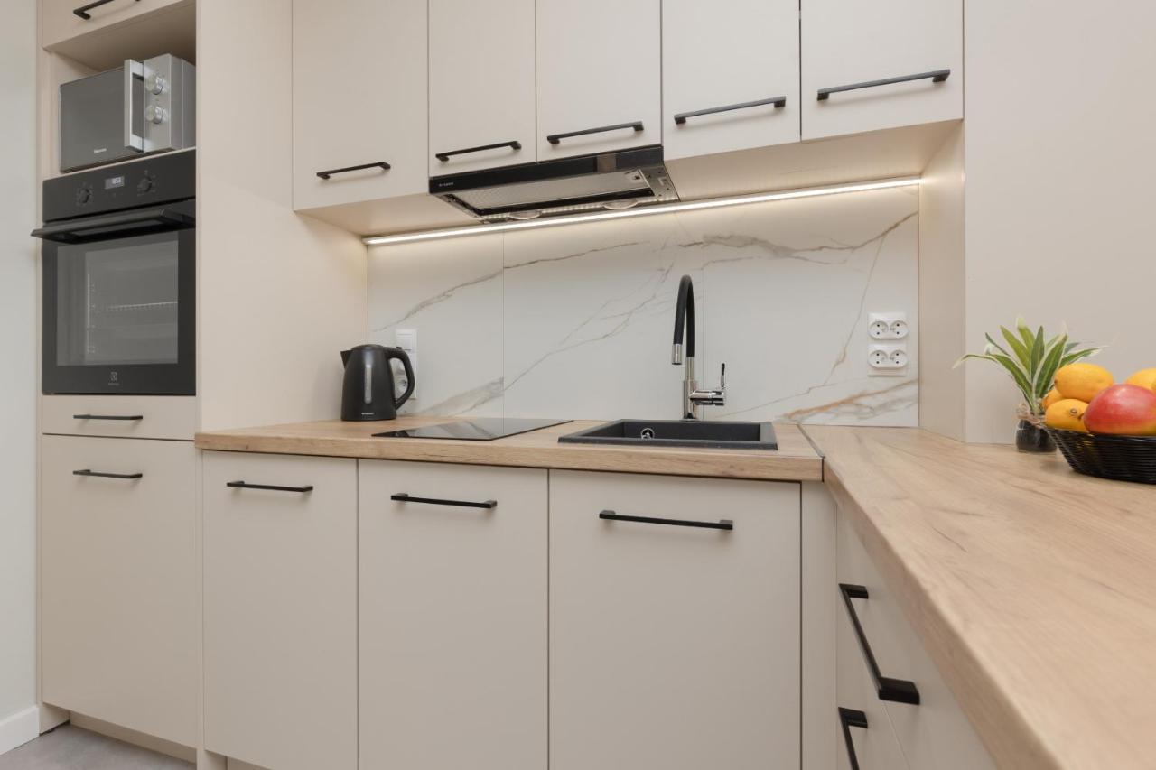 Aleja Jana Pawla II Studio Warsaw By Noclegi Renters Eksteriør billede